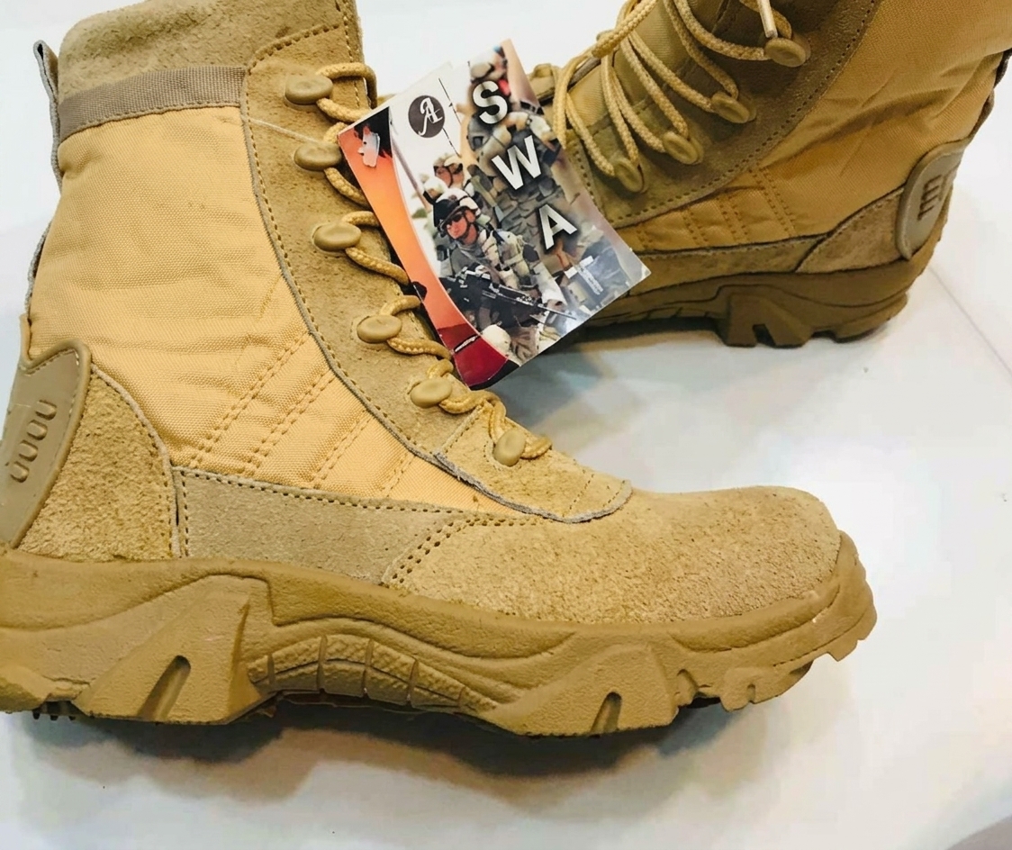 Man's Boots